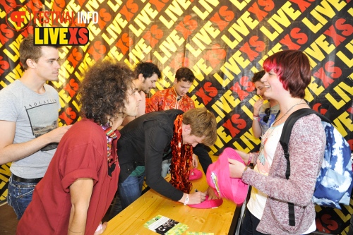 Sfeerfoto Pinkpop 2013 - Signeersessies - dag 1