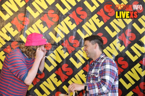 Sfeerfoto Pinkpop 2013 - Signeersessies - dag 1
