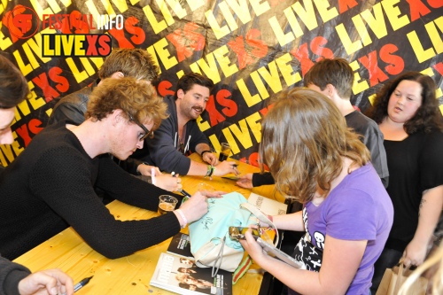 Sfeerfoto Pinkpop 2013 - Signeersessies - dag 1