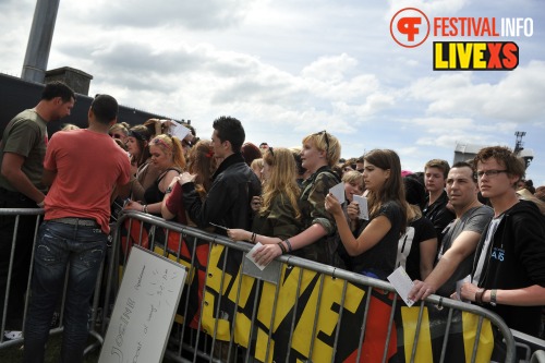 Sfeerfoto Pinkpop 2013 - Signeersessies - dag 2