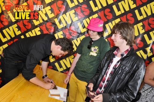 Sfeerfoto Pinkpop 2013 - Signeersessies - dag 2