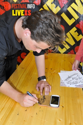 Sfeerfoto Pinkpop 2013 - Signeersessies - dag 2