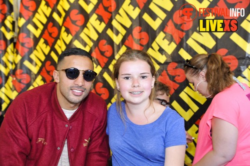 Sfeerfoto Pinkpop 2013 - Signeersessies - dag 2