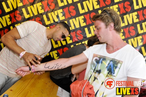 Sfeerfoto Pinkpop 2013 - Signeersessies - dag 2