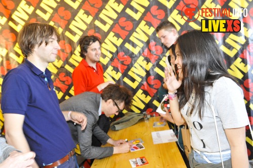 Sfeerfoto Pinkpop 2013 - Signeersessies - dag 2