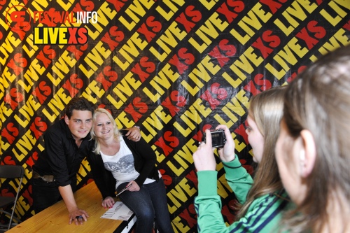 Sfeerfoto Pinkpop 2013 - Signeersessies - dag 2