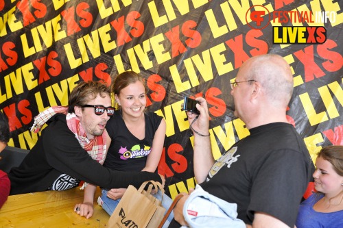 Sfeerfoto Pinkpop 2013 - Signeersessies - dag 2