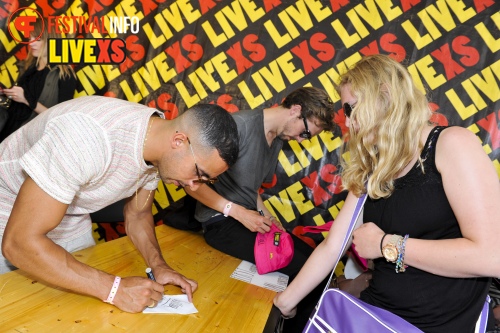 Sfeerfoto Pinkpop 2013 - Signeersessies - dag 2