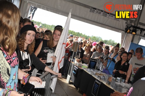 Sfeerfoto Pinkpop 2013 - Signeersessies - dag 2