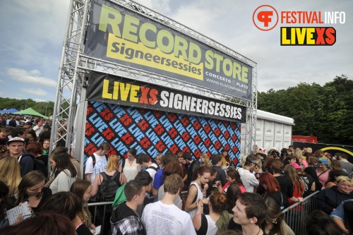 Sfeerfoto Pinkpop 2013 - Signeersessies - dag 2