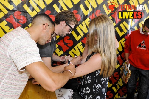 Sfeerfoto Pinkpop 2013 - Signeersessies - dag 2