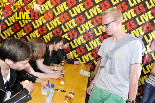 Sfeerfoto Pinkpop 2013 - Signeersessies - dag 3