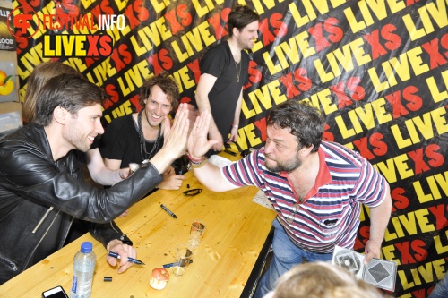 Sfeerfoto Pinkpop 2013 - Signeersessies - dag 3