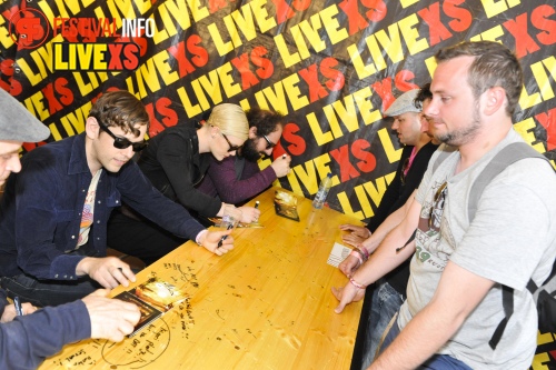 Sfeerfoto Pinkpop 2013 - Signeersessies - dag 3