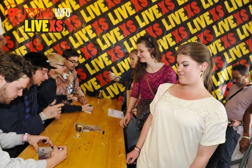 Sfeerfoto Pinkpop 2013 - Signeersessies - dag 3