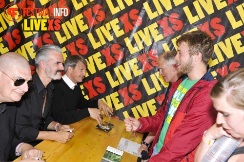 Sfeerfoto Pinkpop 2013 - Signeersessies - dag 3