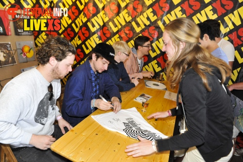 Sfeerfoto Pinkpop 2013 - Signeersessies - dag 3