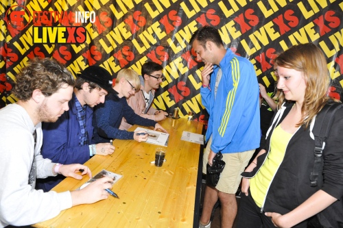 Sfeerfoto Pinkpop 2013 - Signeersessies - dag 3