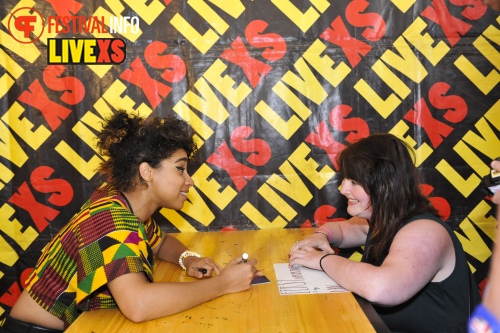 Sfeerfoto Pinkpop 2013 - Signeersessies - dag 3