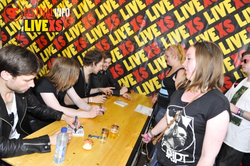 Sfeerfoto Pinkpop 2013 - Signeersessies - dag 3