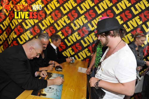 Sfeerfoto Pinkpop 2013 - Signeersessies - dag 3