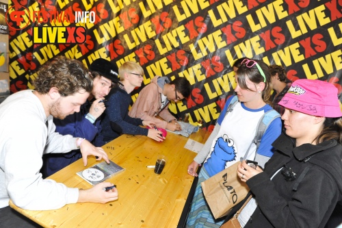 Sfeerfoto Pinkpop 2013 - Signeersessies - dag 3