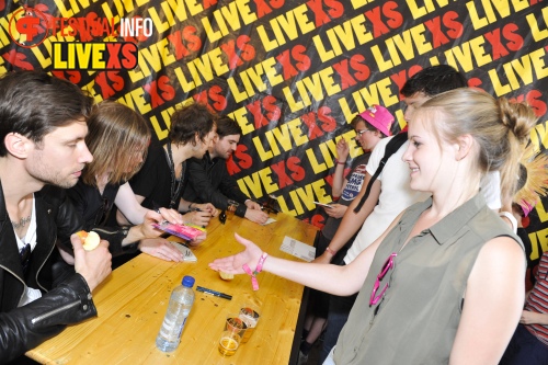 Sfeerfoto Pinkpop 2013 - Signeersessies - dag 3