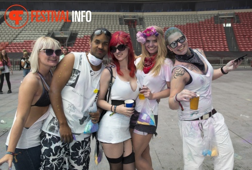 Sfeerfoto Holi Festival Of Colours Amsterdam 2013