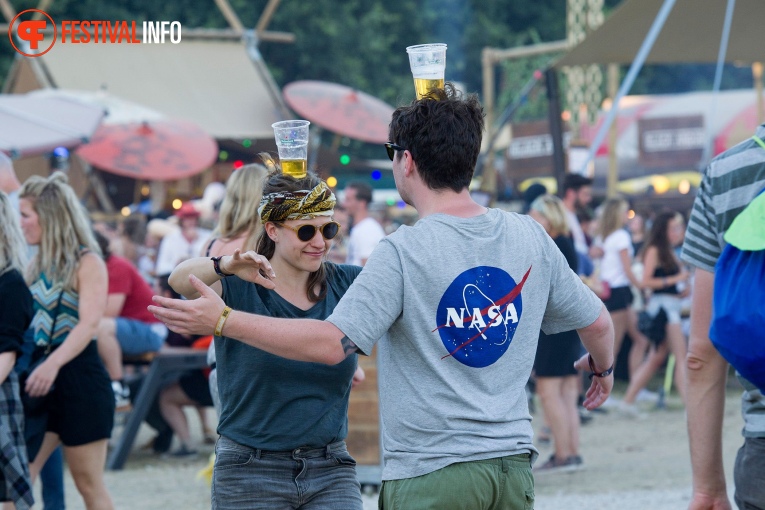 Sfeerfoto Down The Rabbit Hole 2018
