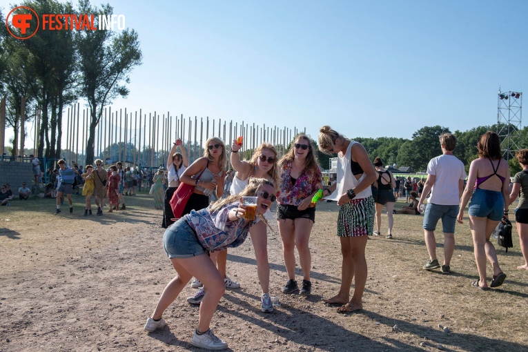 Sfeerfoto Down The Rabbit Hole 2018