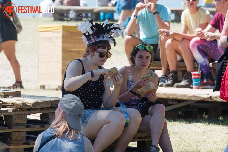 Sfeerfoto Down The Rabbit Hole 2018