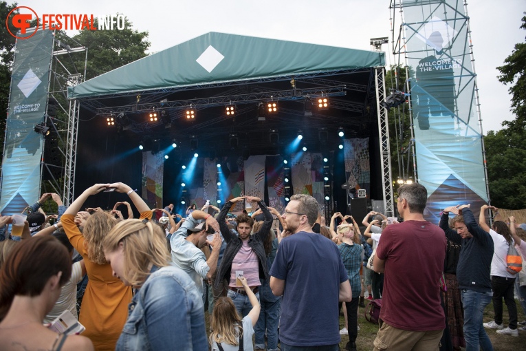 Sfeerfoto Welcome to the Village 2019