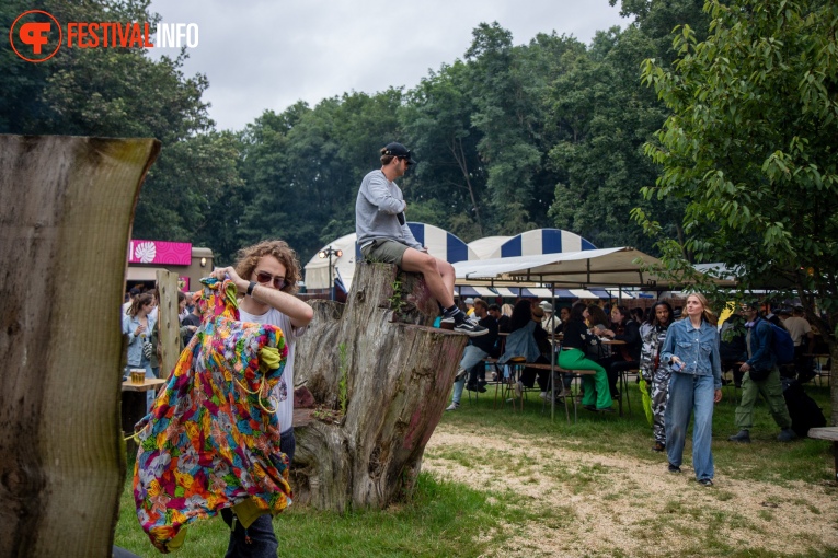 Sfeerfoto Down The Rabbit Hole 2024