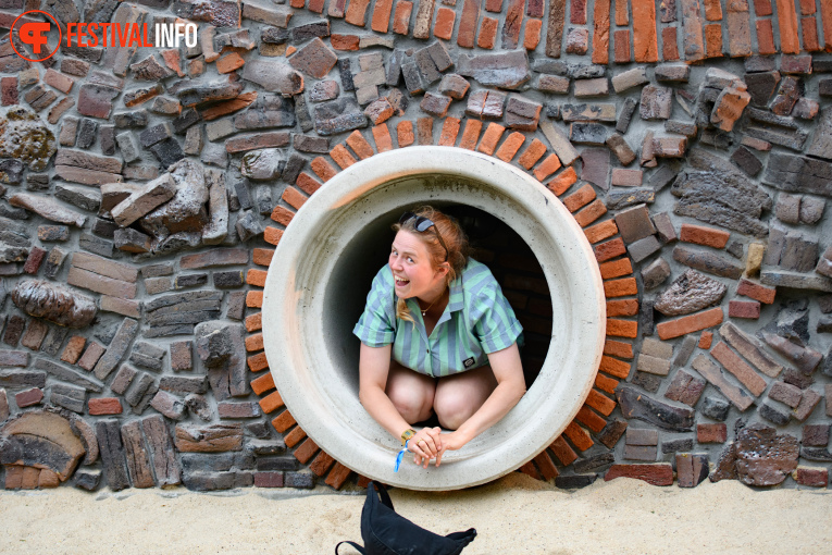Sfeerfoto Down The Rabbit Hole 2025
