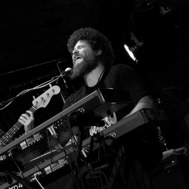 review: Robert Jon & The Wreck - 01/06 - NiX Podium 