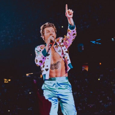 review: Harry Styles - Love On Tour - 04/06 - Johan Cruijff Arena Harry Styles