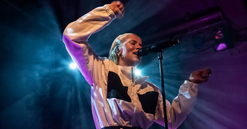 Festivalinfo review: Dagny - 12/09 - Paradiso