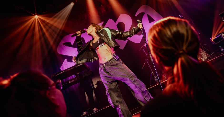 Festivalinfo review: Sera - 16/10 - TivoliVredenburg
