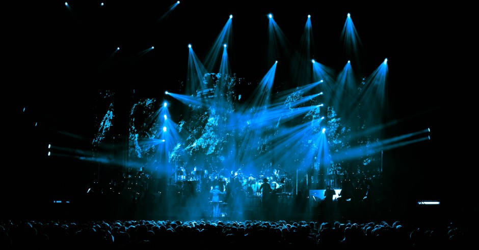 Bekijk de The World of Hans Zimmer: A New Dimension - 19/03 - Ziggo Dome foto's