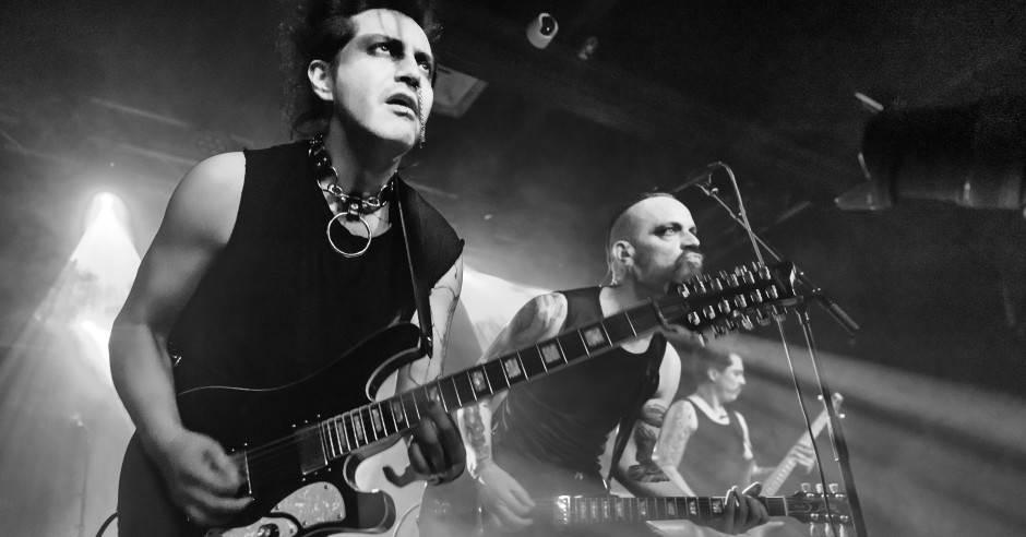 Bekijk de Wavefest X: Whispering Sons + Winter Severity Index + Shad Shadows + G - 15/04 - Baroeg foto's