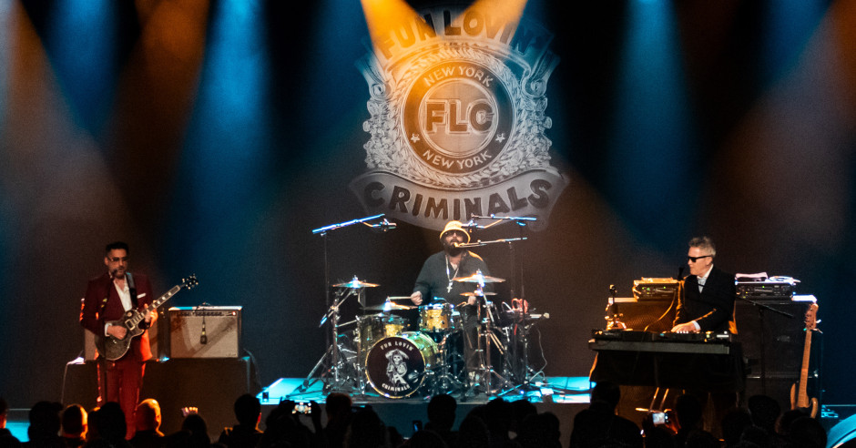 Bekijk de Fun Lovin' Criminals - 12/11 - De Oosterpoort foto's