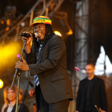 alpha blondy