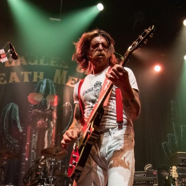 review: Eagles Of Death Metal - 20/07 - Podium Victorie Eagles of Death Metal