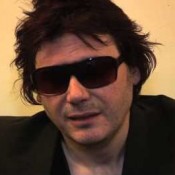 Video: Schizofrenie houdt Manic Street Preachers innovatief