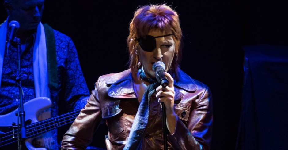 Festivalinfo review: The Bowie Collective - 26/02 - Metropool Enschede