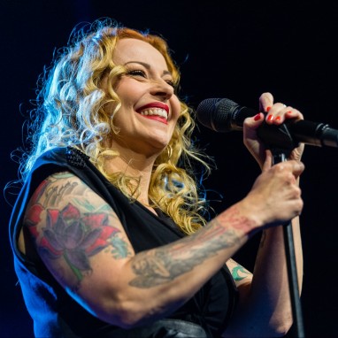 Anneke van Giersbergen