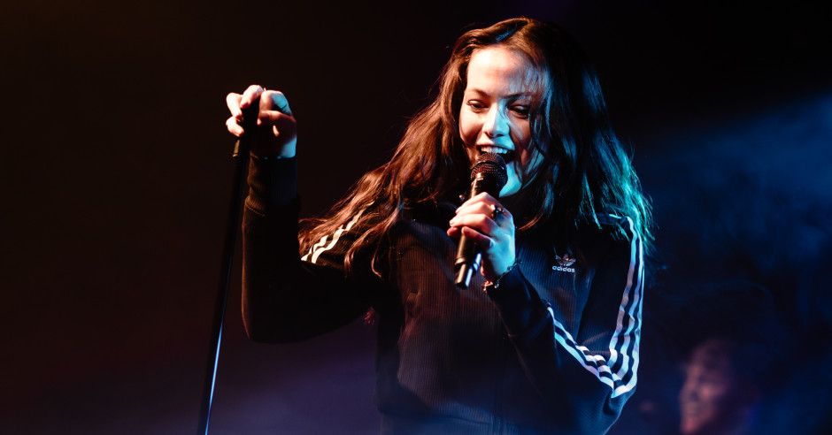 Festivalinfo review: Bea and her Business - 15/10 - Tolhuistuin