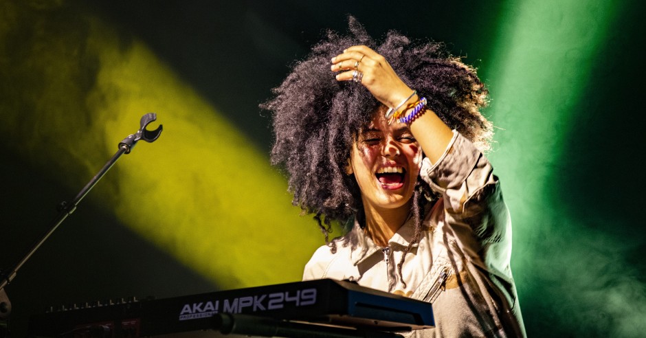 Bekijk de Ibeyi - 26/10 - TivoliVredenburg foto's