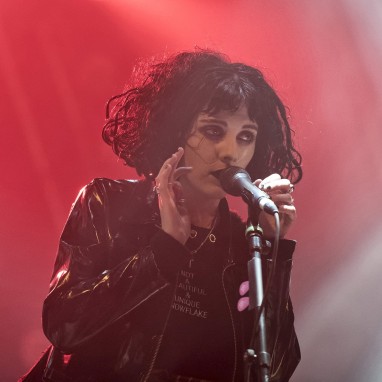 pale waves