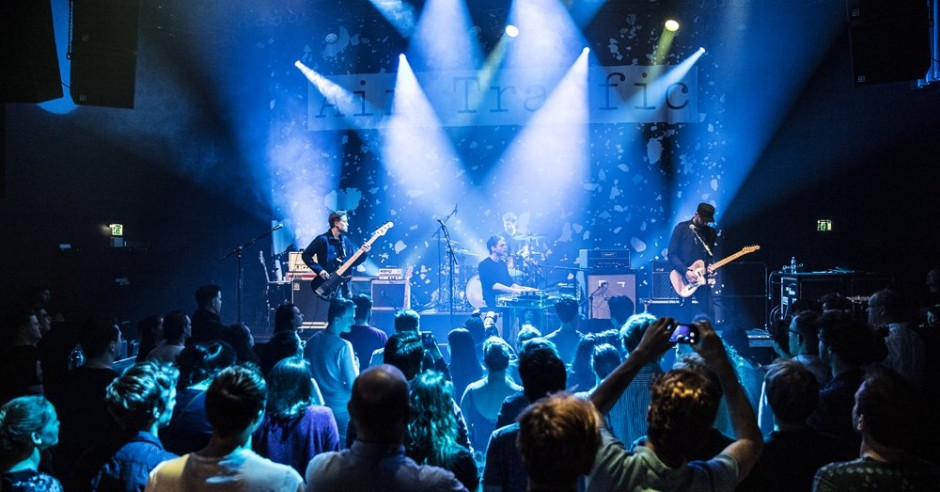 Festivalinfo review: Air Traffic - 17/04 - TivoliVredenburg